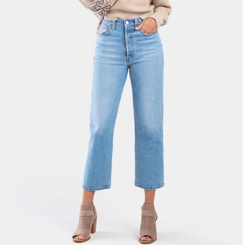 NWT Levi Ribcage Straight Ankle Jeans - Picture 4 of 5